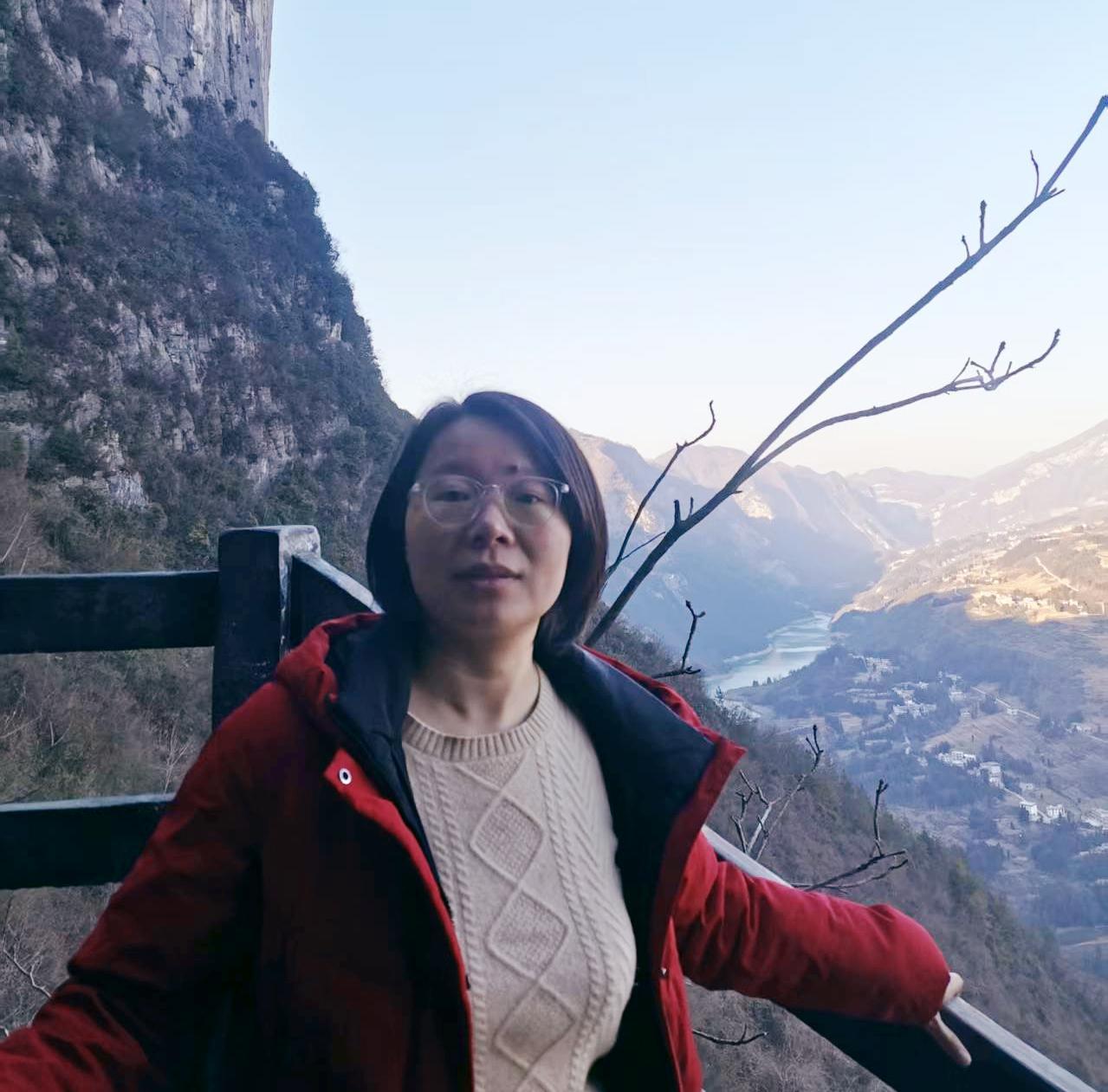 技术部勘察总工-尹锡杰 技术部勘察总工-尹锡杰